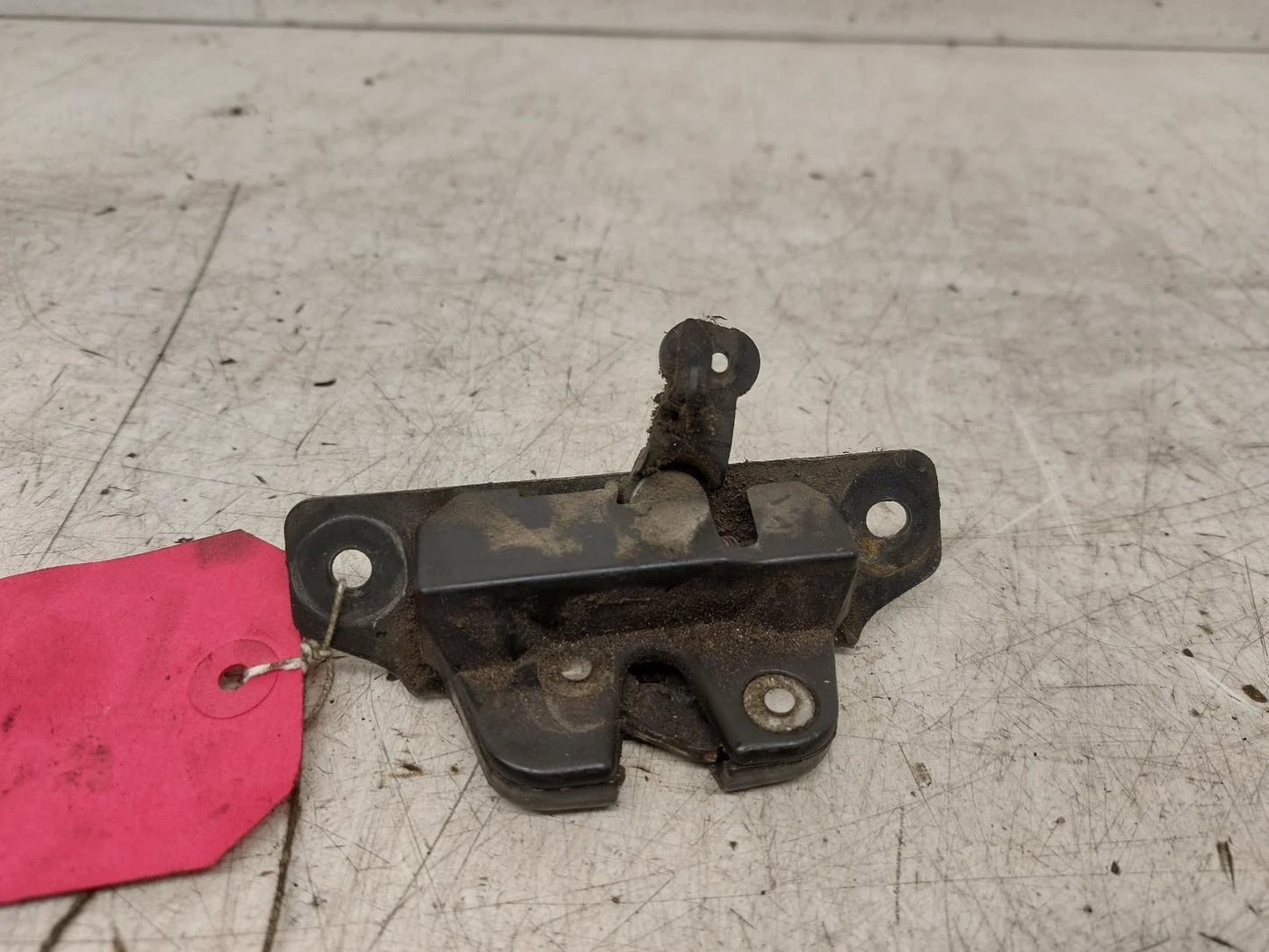 Peugeot Partner Mk1 Tailgate Lock Assembly