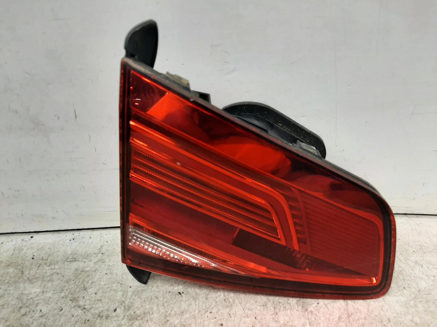 Volkswagen Passat B8 Passenger Left Rear Inner LED Taillight Tail Light