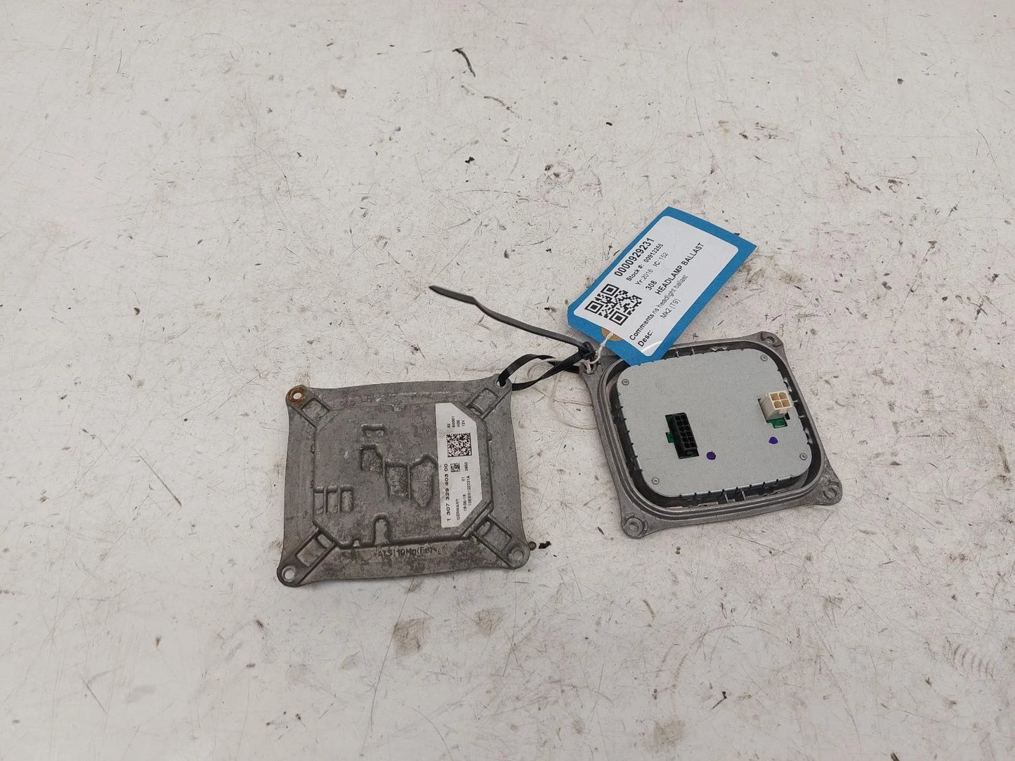 Peugeot 308 Passengers Left Front Headlight Headlamp Ballast