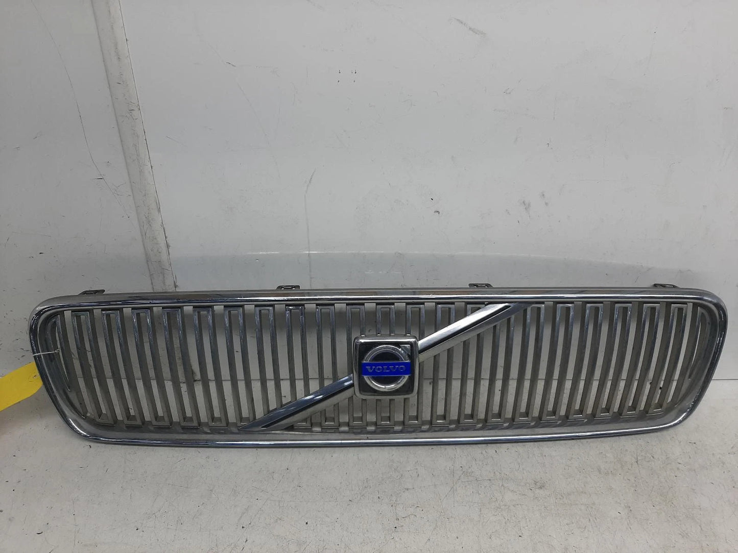 Volvo V50 Front Centre Grille Grill