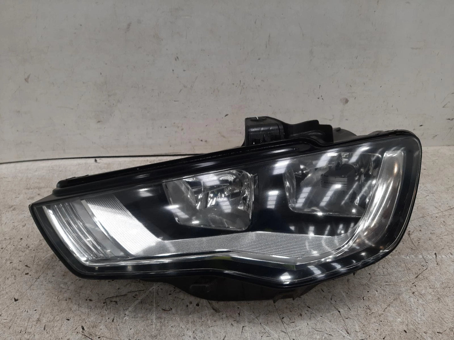 Audi A3 Mk3 (8V) N/S Passengers Left Front Headlight Headlamp