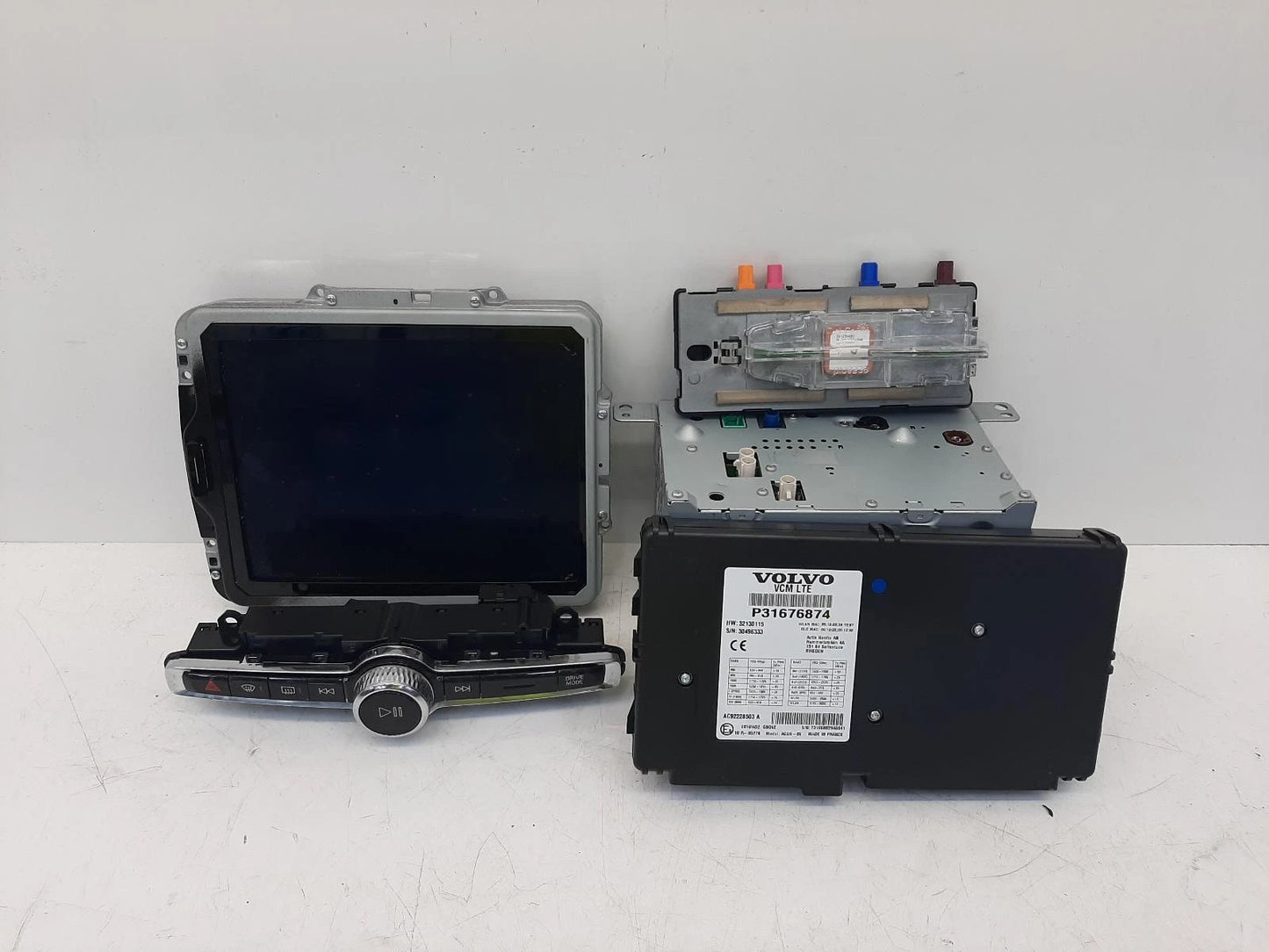 Volvo Xc40 Sat. Nav. Unit Satellite Navigation Head Unit