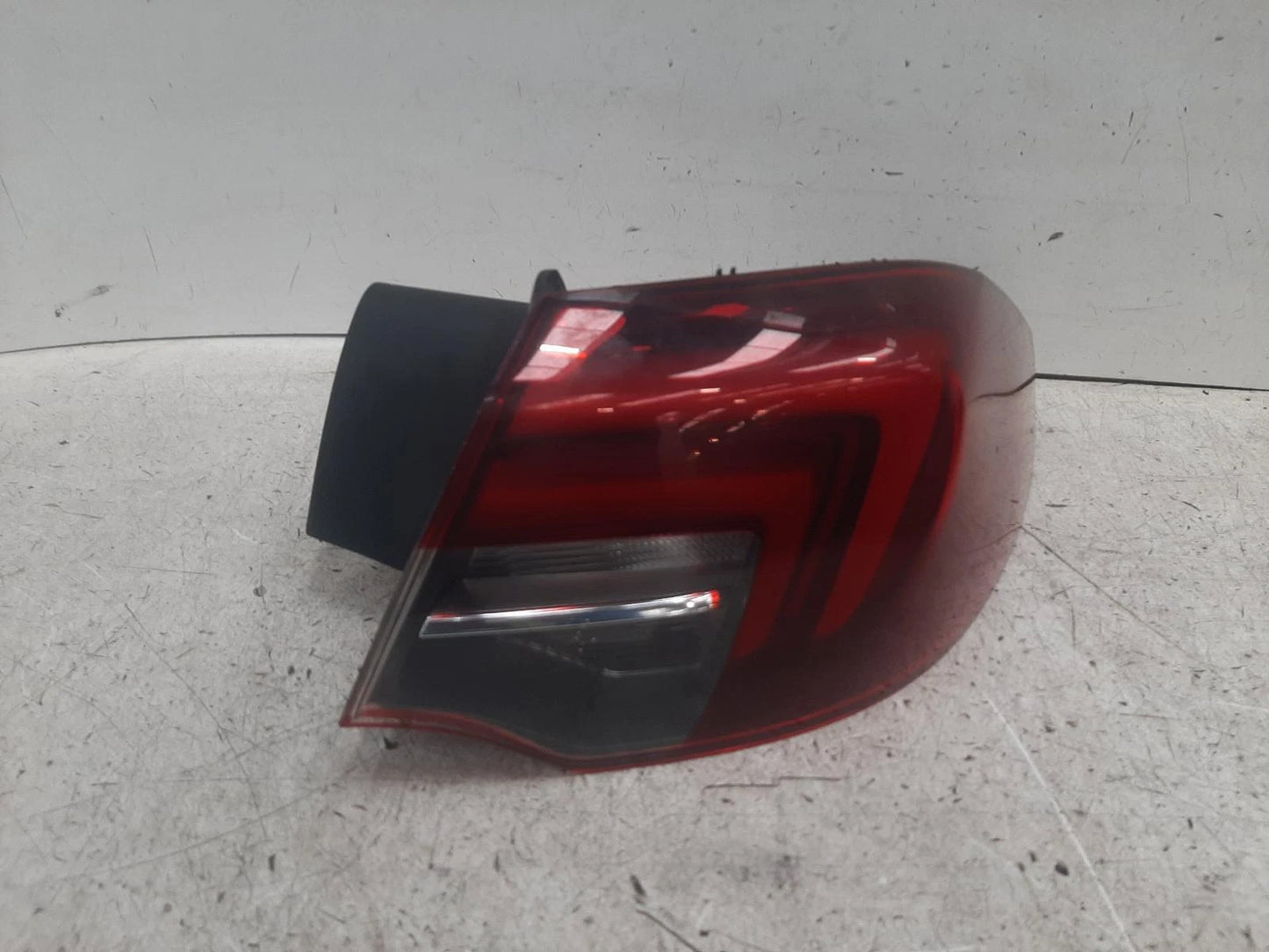 Opel Insignia Mk2 O/S Drivers Right Rear Outer Taillight Tail Light