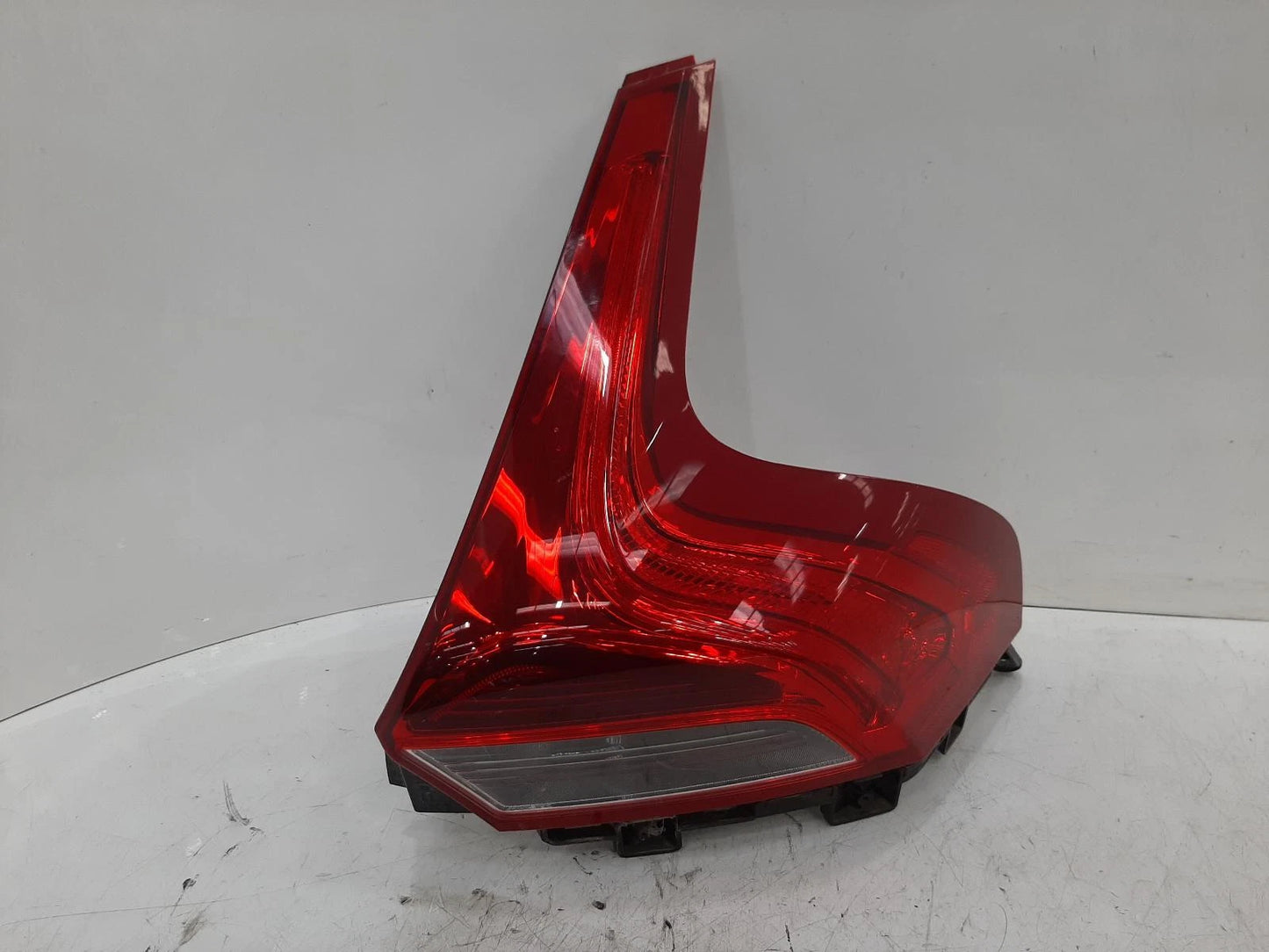 Volvo V40 Mk3 O/S Right Rear Outer Taillight Tail Light