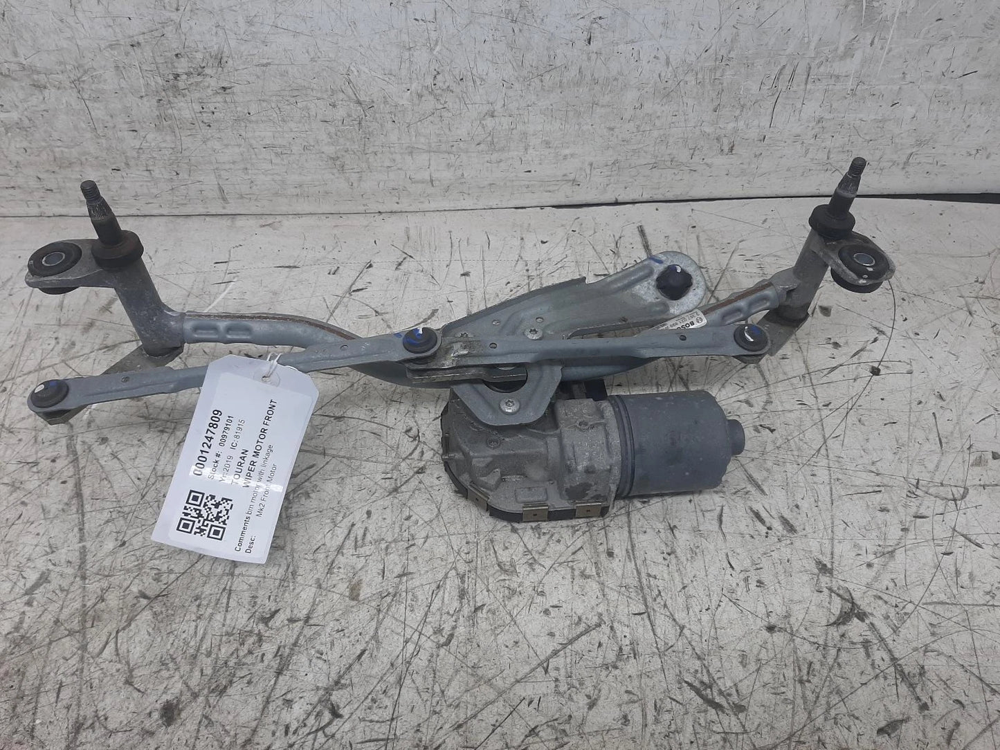 Volkswagen Touran Mk2 Front Wiper Motor With Linkage