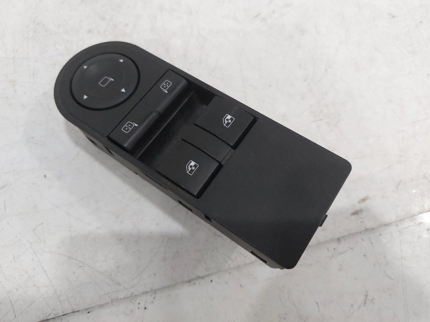 Opel Astra Mk5 (H) O/S Right Front Drivers Window Switches