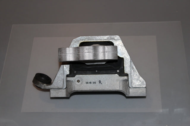 Opel Insignia Engine Mounting Drivers Side