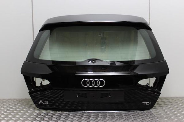 Audi A3 Tailgate with Glass (2017) - 1