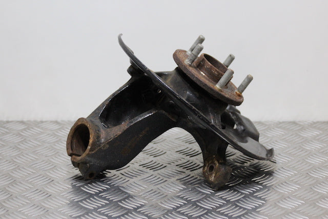 Ford Focus Stub Axle with Hub and Bearing Front Drivers Side