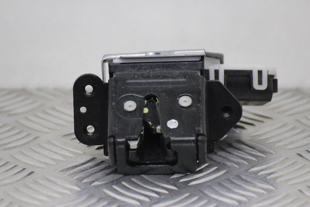 Mazda2 Tailgate Boot Lock