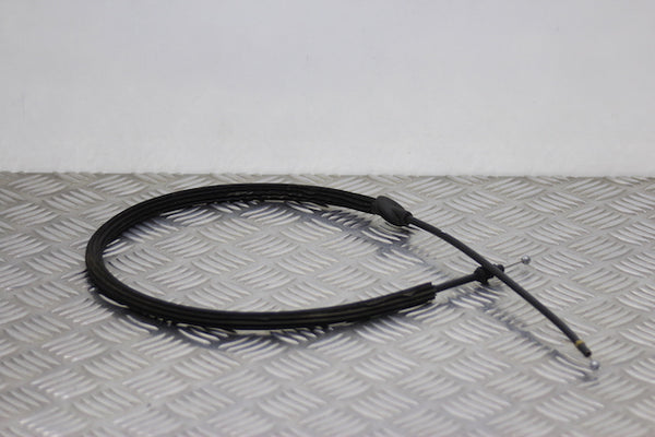 Volkswagen Golf Bonnet Cable (2013) - 1