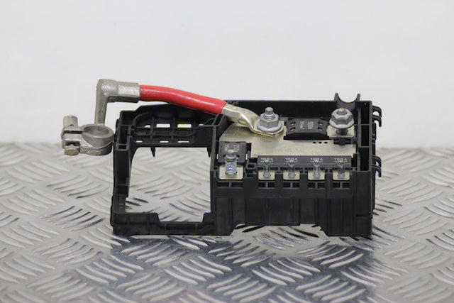 Opel Insignia Battery Fuse Board