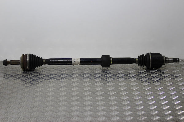 Toyota Auris Drive Shaft Front Drivers Side (2013) - 1