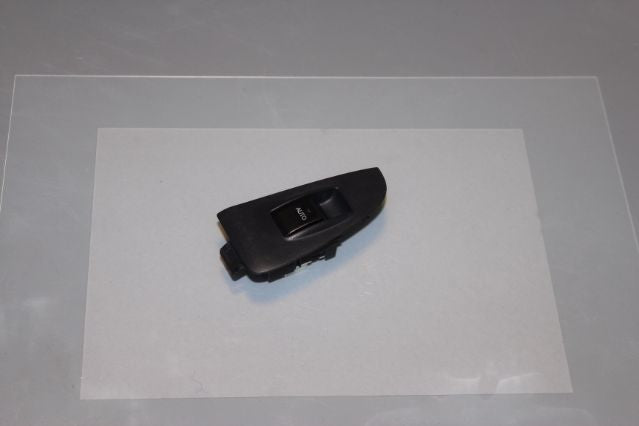 Toyota Avensis Window Switch Rear Passengers Side