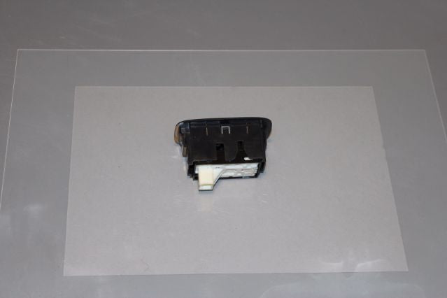 Toyota Auris Window Switch Rear Drivers Side
