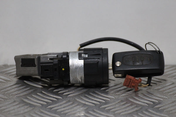 Peugeot 207cc Coupe Ignition Switch with Key (2008) - 1