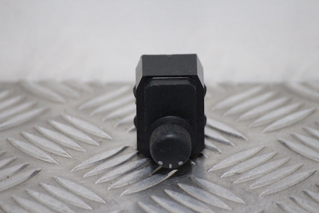 Suzuki SX4 Door Mirror Control Switch