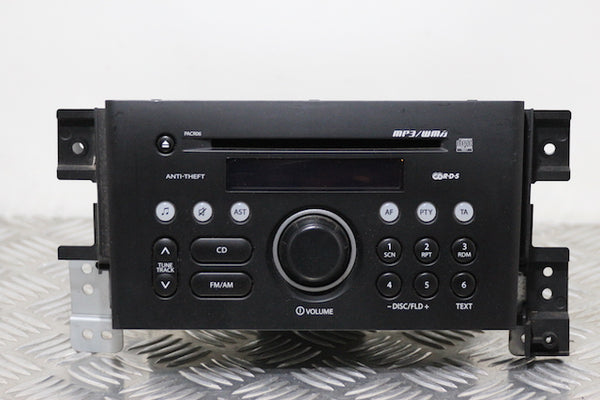 Suzuki Grand Vitara CD Player (2008) - 1