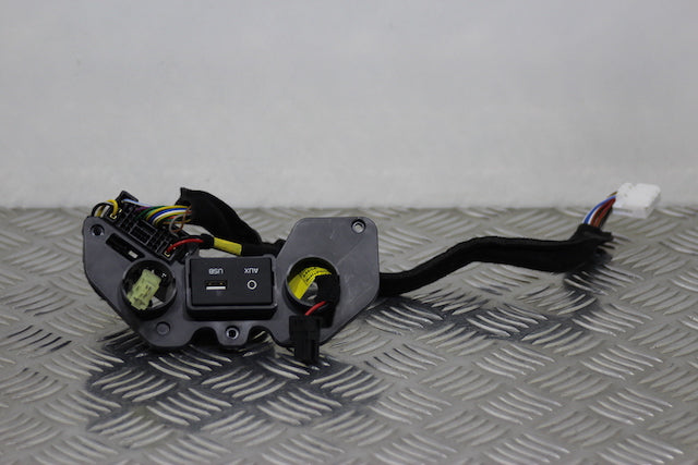 Hyundai i30 Auxiliary Port