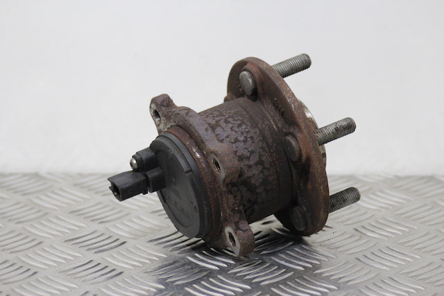 Ford C-Max Hub with Bearing Rear Passengers Side