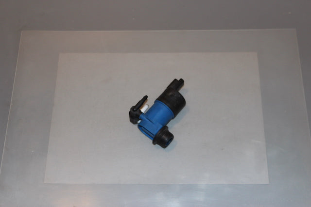 Renault Captur Windscreen Wash Water Bottle Motor