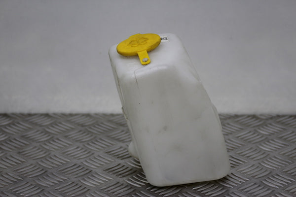Opel Corsa Windscreen Wash Water Bottle (2004) - 1