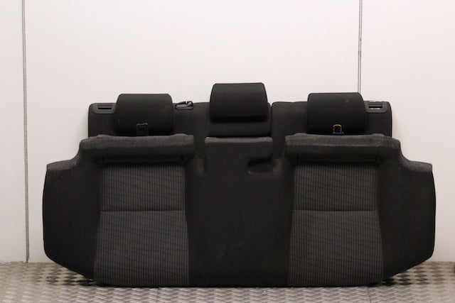Toyota Avensis Seats Rear