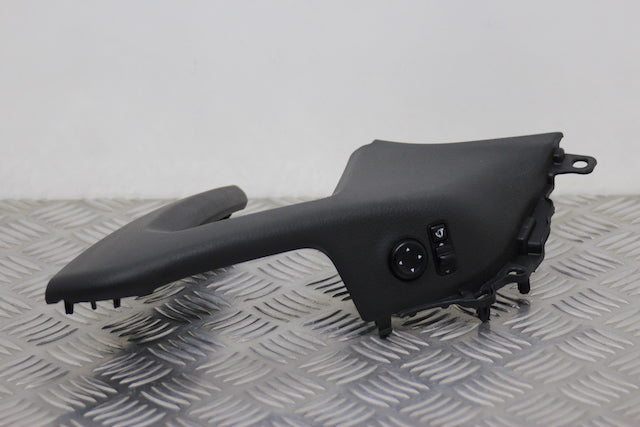 Nissan Qashqai Door Mirror Control Switch