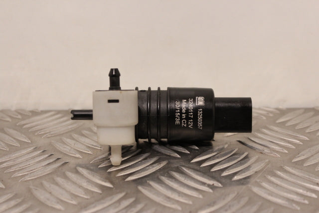 Opel Corsa Windscreen Wash Water Bottle Motor