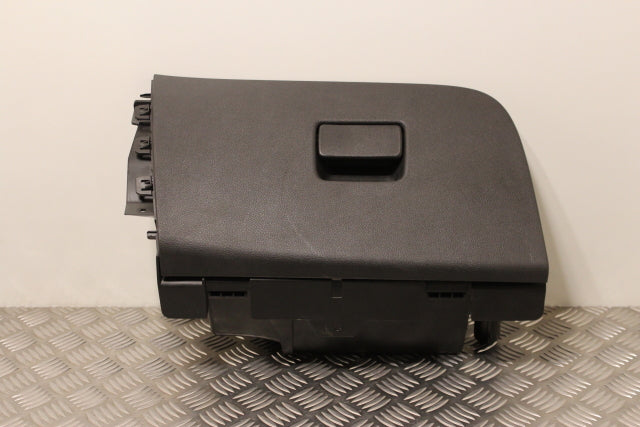 Opel Astra Glove Box