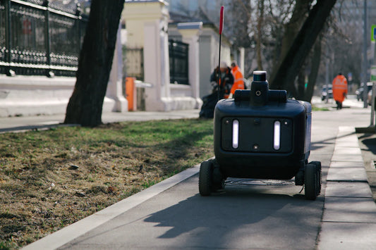 Navigating the Challenges of Autonomous Fleet Services