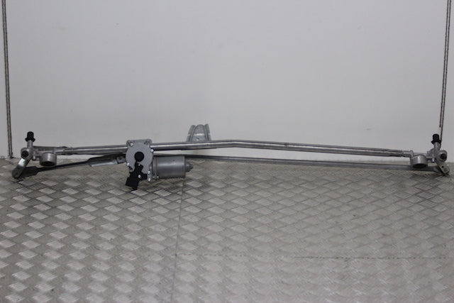 Opel Zafira Wiper Motor with Linkage (2012)