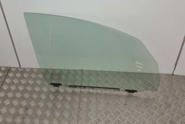 Toyota Corolla Verso Door Window Glass Front Drivers Side (2001)