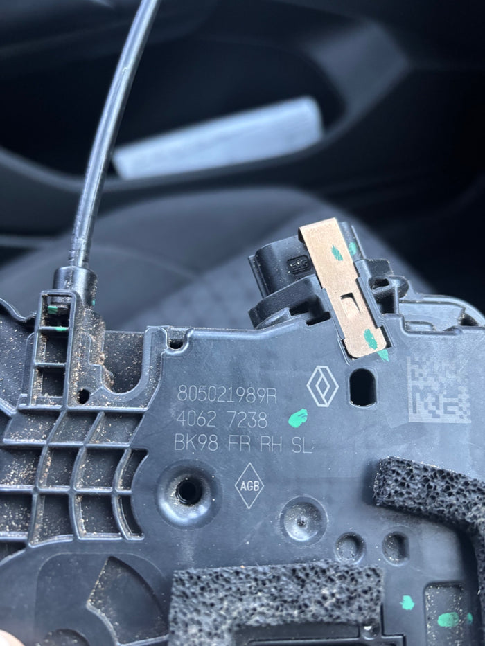 Renault Clio IV Front Right Driver Door Lock Latch Assembly OEM 805021989R