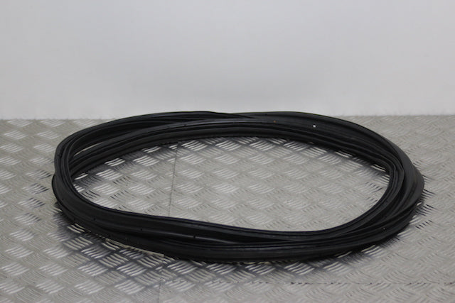 Kia Ceed Tailgate Seal 