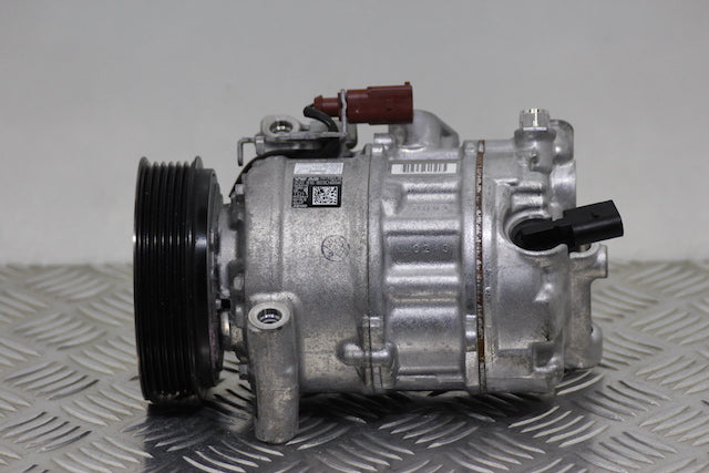 Volkswagen Polo Air Conditioning Compressor Pump (2024) - Part photo