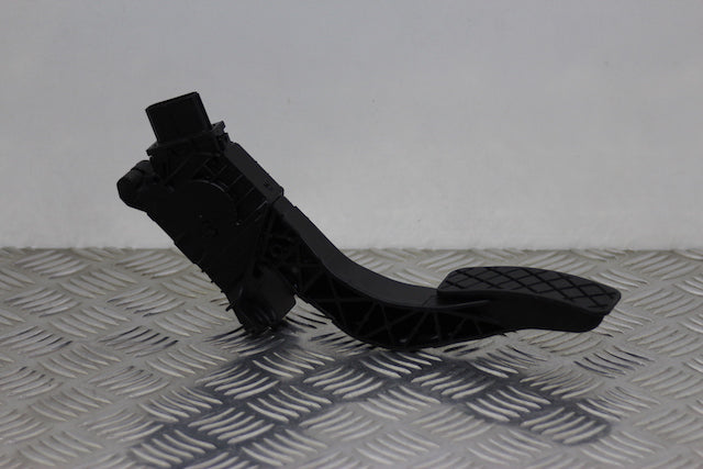 Volkswagen Polo Accelerator Throttle Pedal (2024) - Part photo