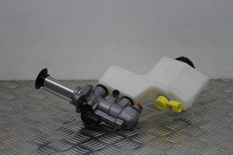 Volkswagen Polo Brake Master Cylinder 