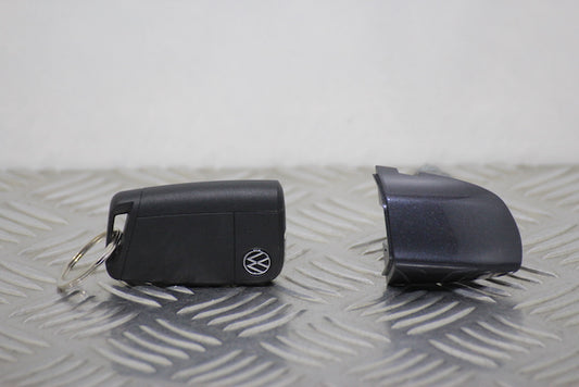 Volkswagen Polo Door Lock Barrel with Key Front Drivers Side 