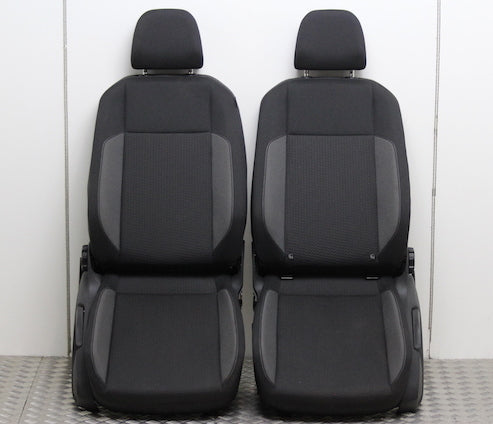 Volkswagen Polo Seat Front x2 (2024) - Part photo