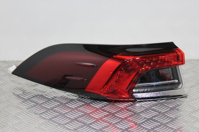 Toyota Corolla Tail Light Lamp Passengers Side