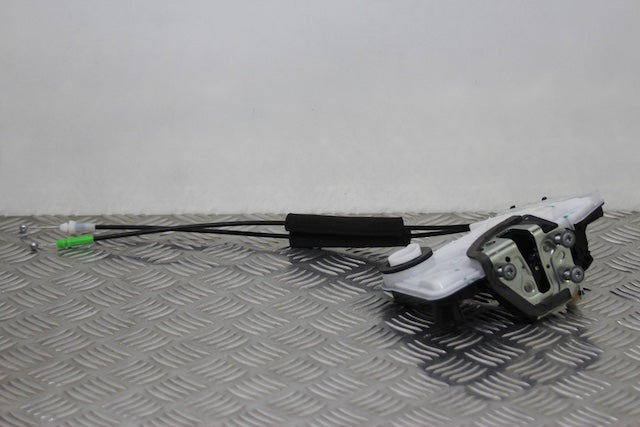 Toyota Corolla Door Lock Mechanism Front Passengers Side