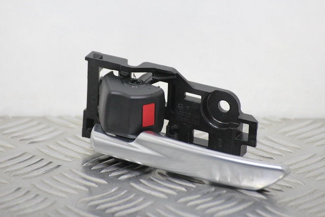 Toyota Corolla Door Handle Inner Front Passengers Side