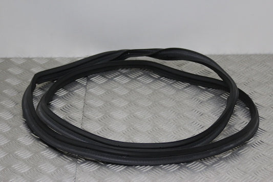 Toyota Corolla Tailgate Seal