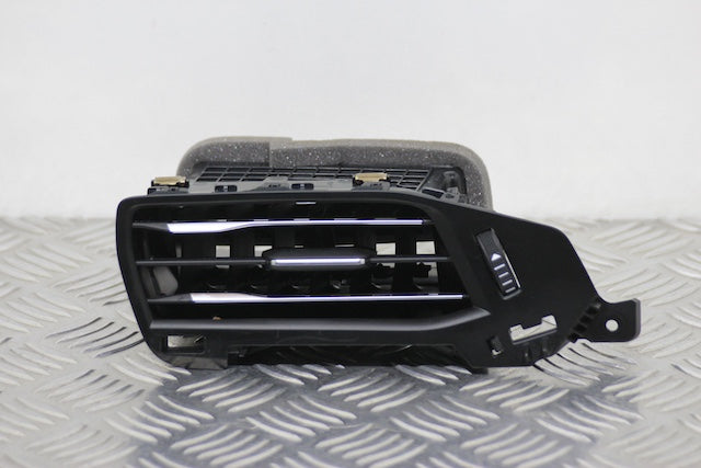 Ford Focus Dashboard Airvent Passengers Side