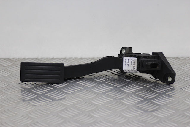 Ford Focus Accelerator Throttle Pedal