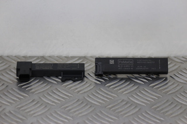 Ford Focus Antenna