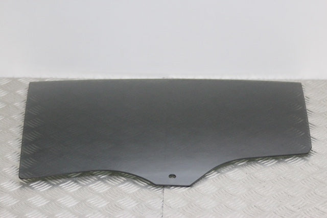 Ford Focus Door Window Glass Rear Passengers Side