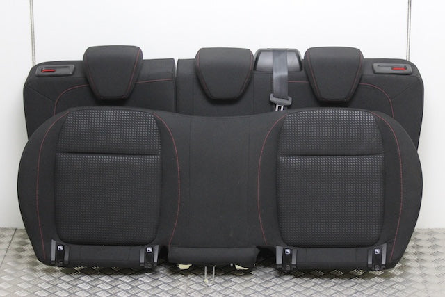 Ford Focus Seats Rear (2023)