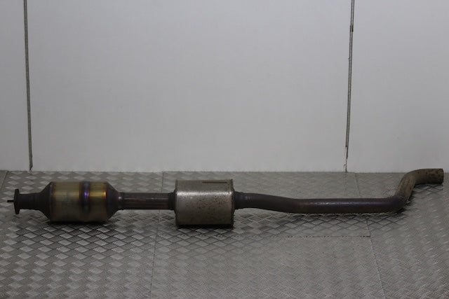 Ford Focus Exhaust Centre Pipe with Box and Catalyst